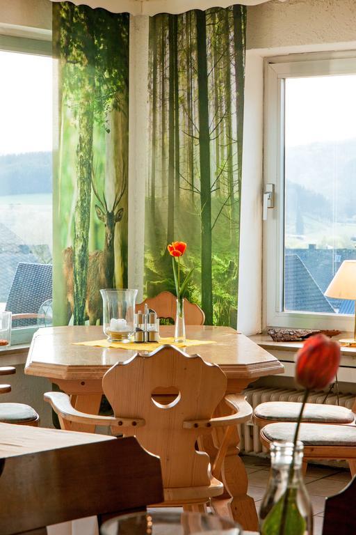 Hotel Restaurant Lindenhof Бад-Ласфе Экстерьер фото