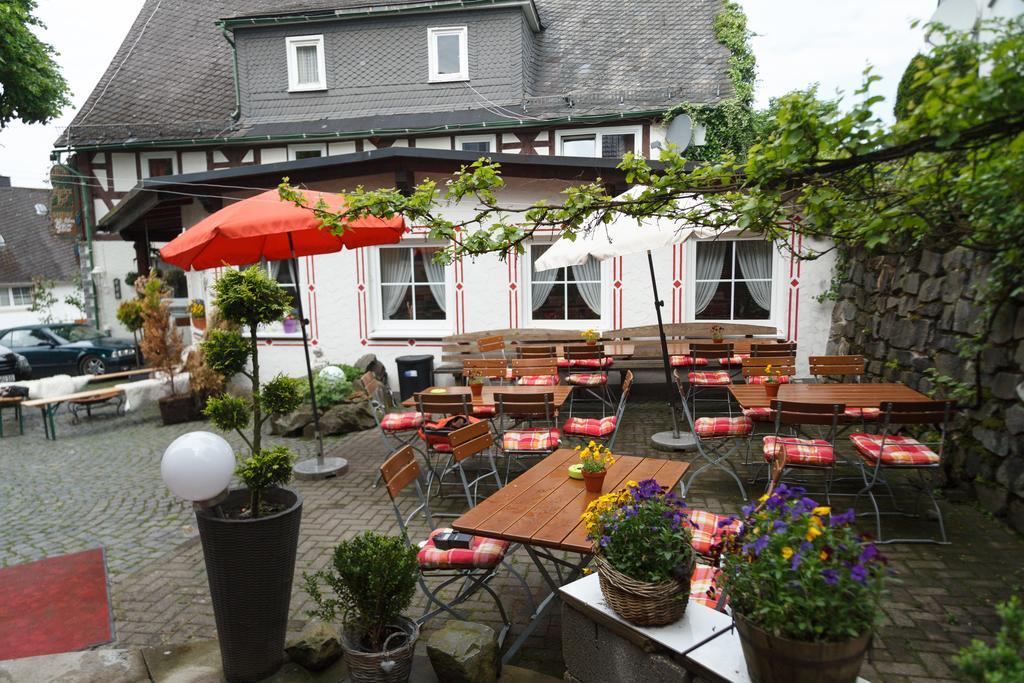 Hotel Restaurant Lindenhof Бад-Ласфе Экстерьер фото