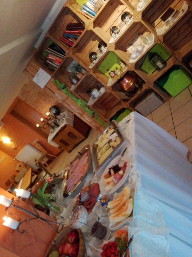 Hotel Restaurant Lindenhof Бад-Ласфе Экстерьер фото